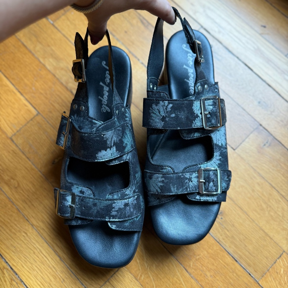 Free People Follow Your Own Path Platform Sandal Daisy Size 41 Euro or 10 US